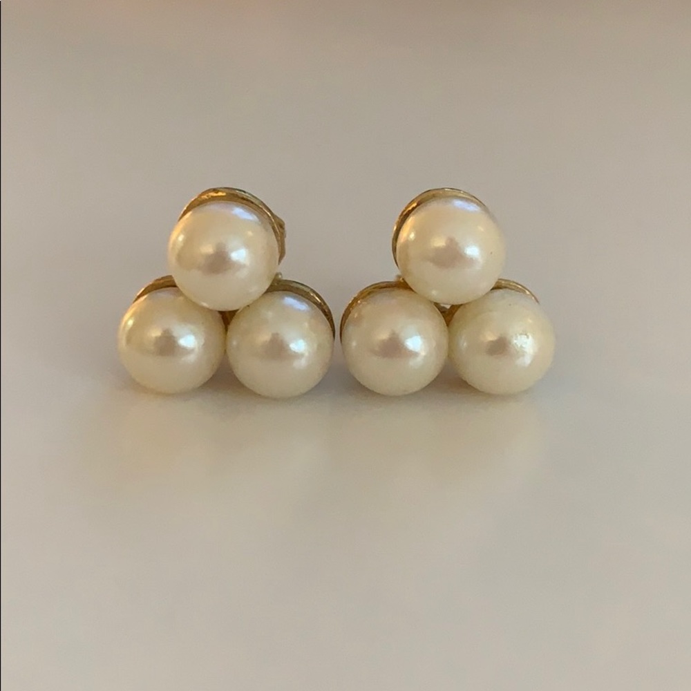 Vintage Three Pearl Clip On Earrings on Gold